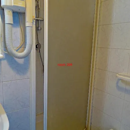 Arancio Pensión Lucca