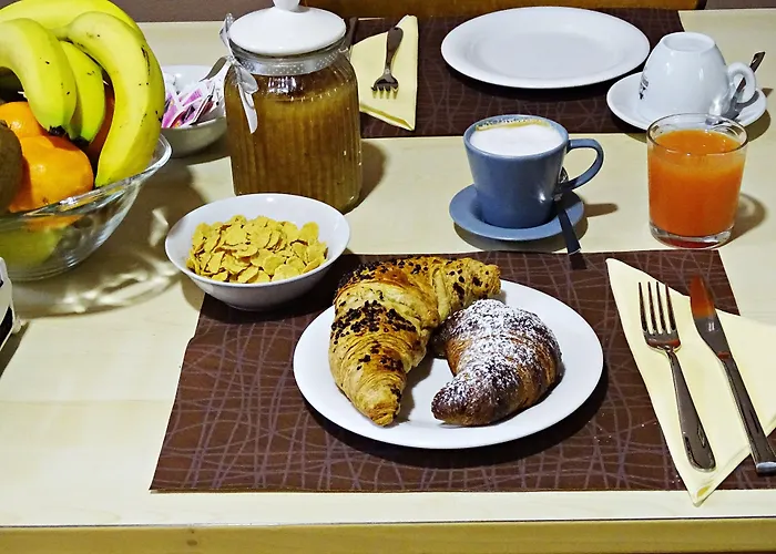 Arancio בית הארחה