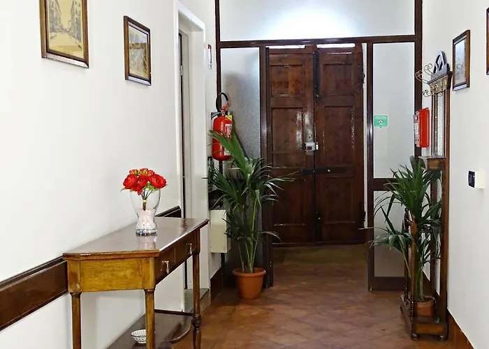 Arancio בית הארחה 2*