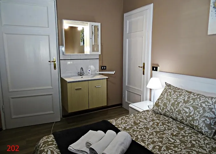 Arancio Πανσιόν Λούκα