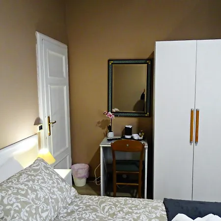 Arancio Gæstehus Lucca